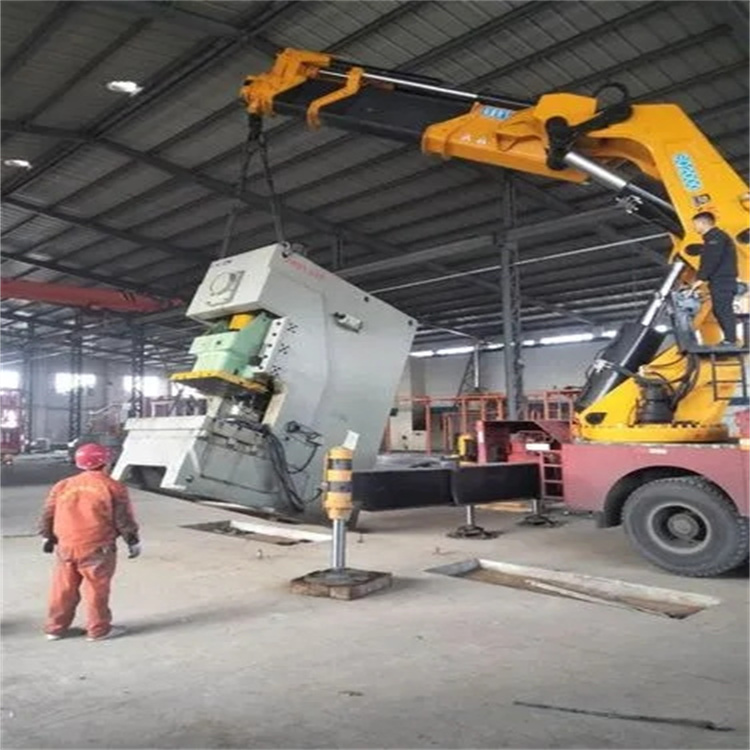 织金80吨折臂吊车出租附近电话